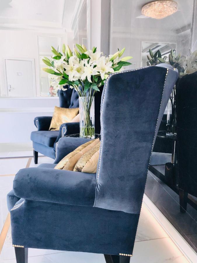 Luxury In Maritime Apartment *