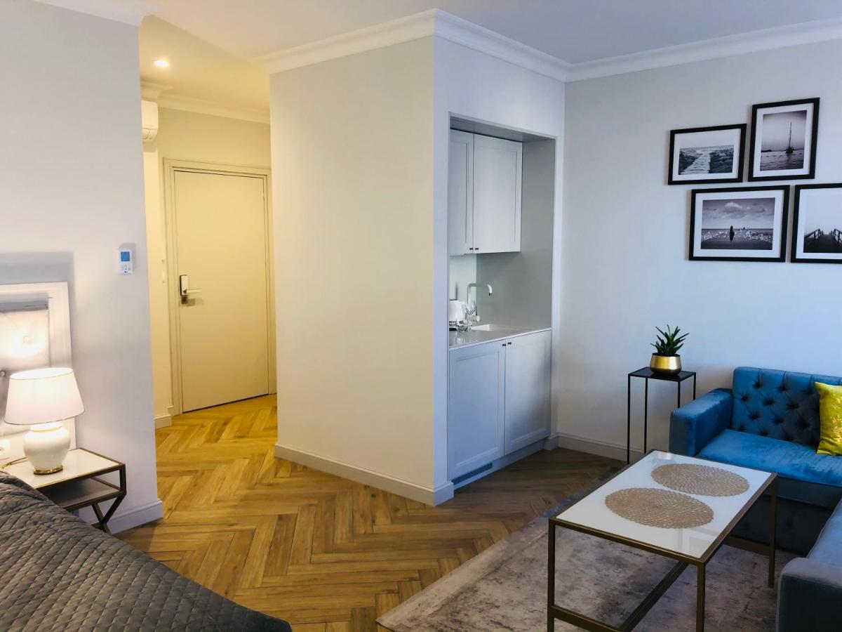 Luxury In Maritime Apartment